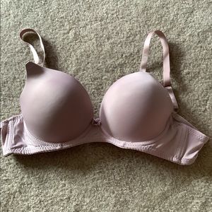 Mopas lingeries brassiere size 36B champagne color padded 2 sides. 🌸🌸